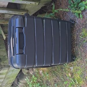 Jetstream Suitcase,black,hardshell,zipper closure